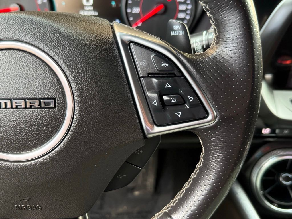 Used 2018 Chevrolet Camaro SS image 22