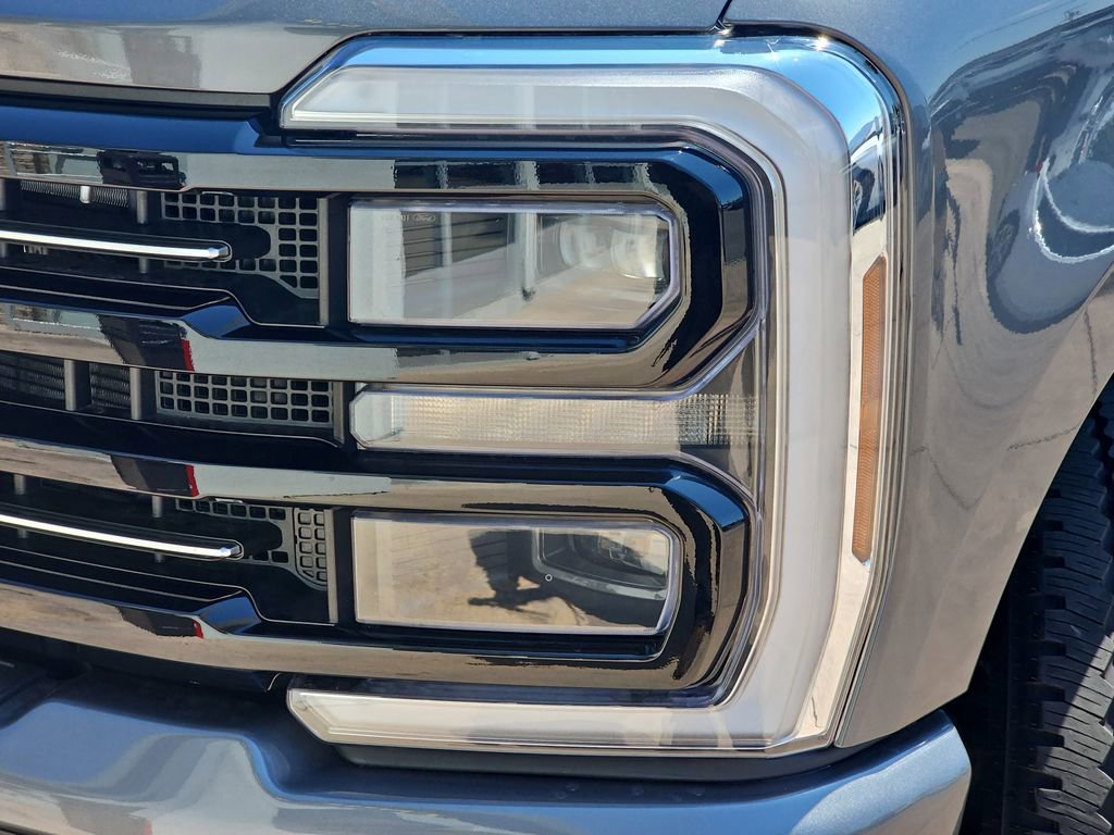 New 2026 Ford F350 Platinum w/ FX4 Off-Road Package image 34
