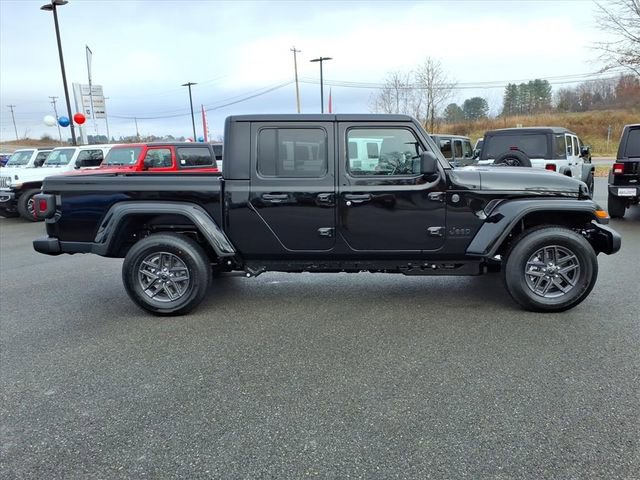 New 2026 Jeep Gladiator Sport video 3