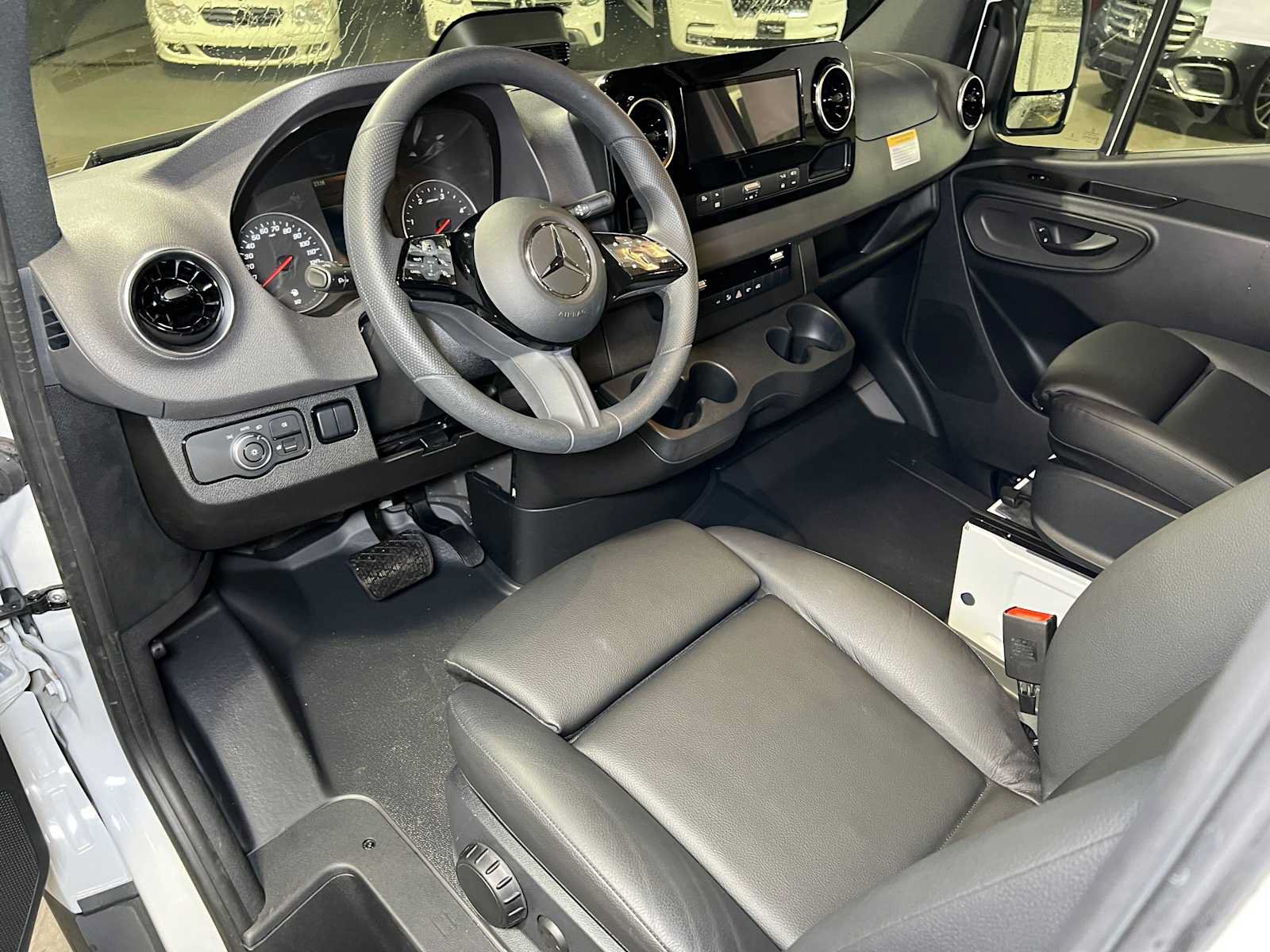 New 2025 Mercedes-Benz Sprinter 2500 image 23