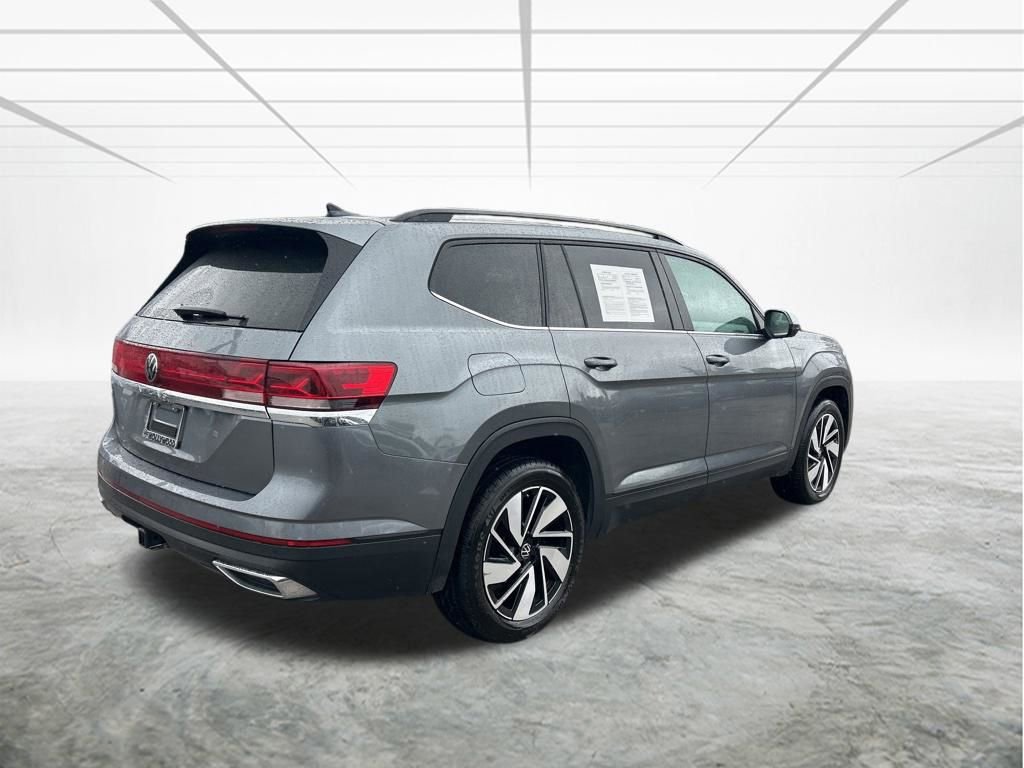 Used 2024 Volkswagen Atlas SE image 4