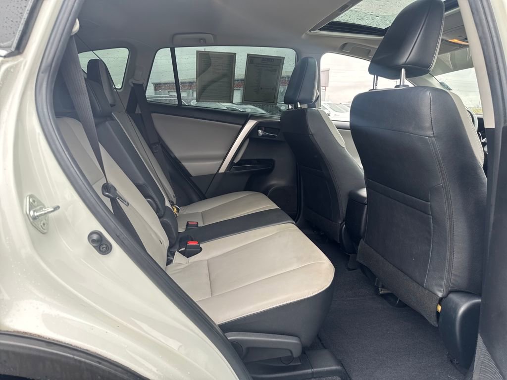 Used 2018 Toyota RAV4 Limited image 21