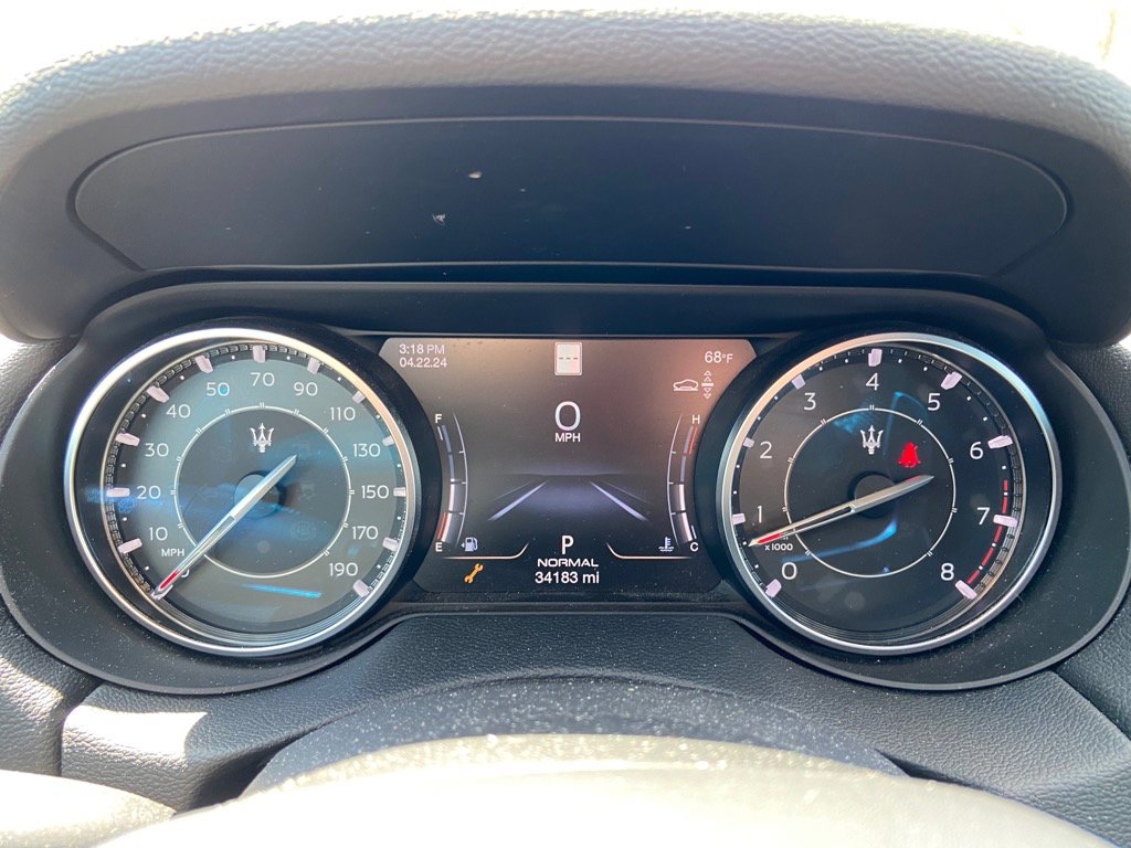 Used 2021 Maserati Levante GranSport image 25