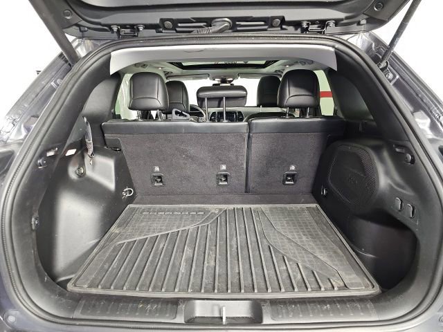 Certified 2022 Jeep Cherokee Limited w/ Mopar Interior Package image 27