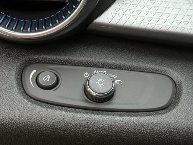 New 2026 Chevrolet Trax LT w/ Driver Confidence Package FWD image 23