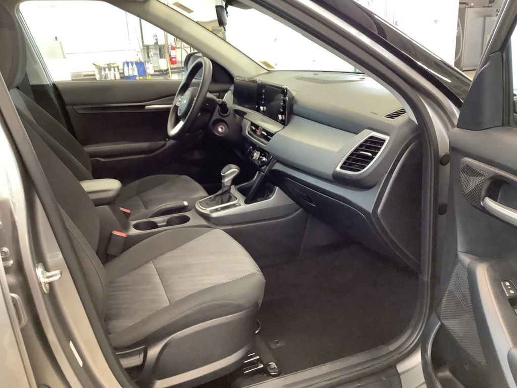 Certified 2025 Kia Seltos LX AWD/4WD image 14