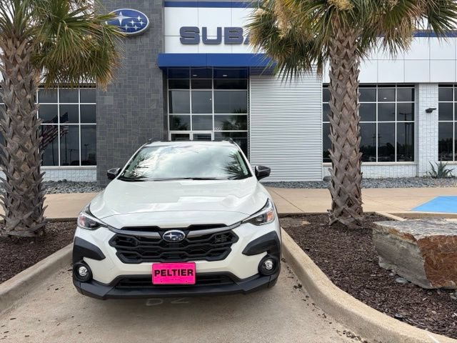 Used 2024 Subaru Crosstrek 2.0i Premium AWD/4WD image 2