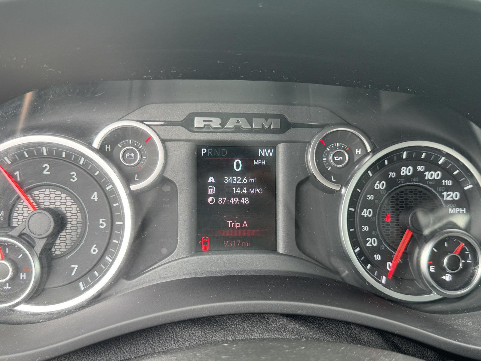 Used 2025 RAM 2500 Tradesman AWD/4WD image 32