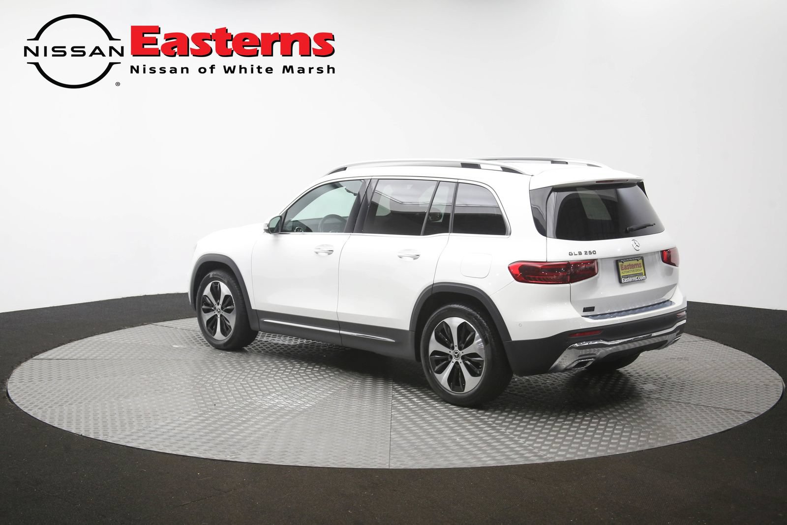 Used 2025 Mercedes-Benz GLB 250 w/ Exclusive Package image 66