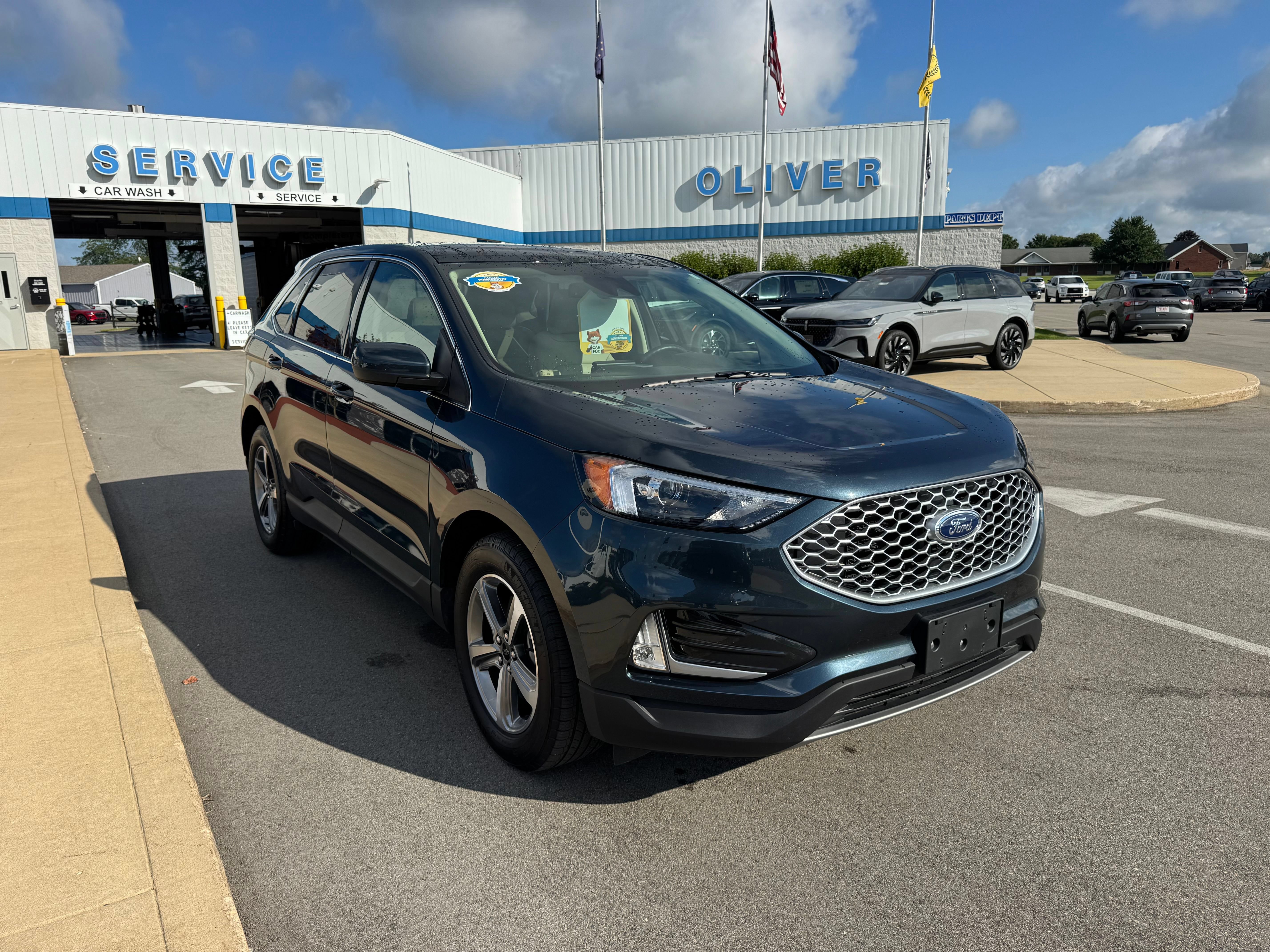 Used 2024 Ford Edge SEL w/ Convenience Package