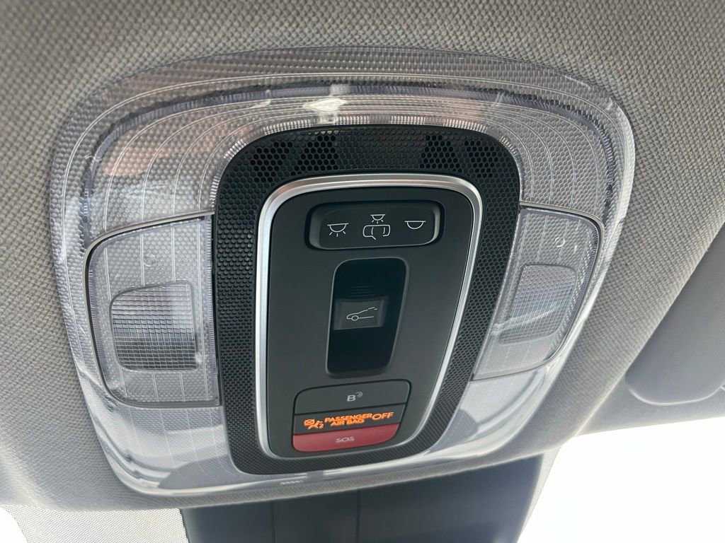 Used 2025 Hyundai Elantra SEL FWD image 19