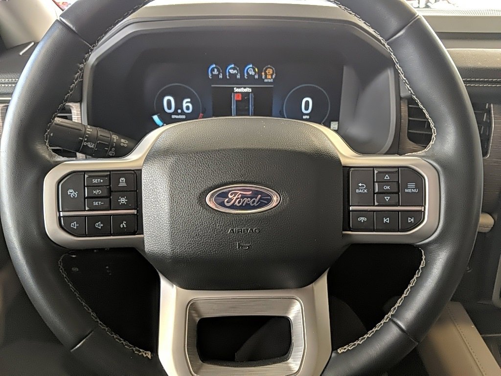 Used 2023 Ford Expedition Limited image 18