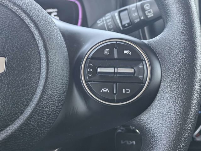 Used 2025 Kia Soul LX image 24
