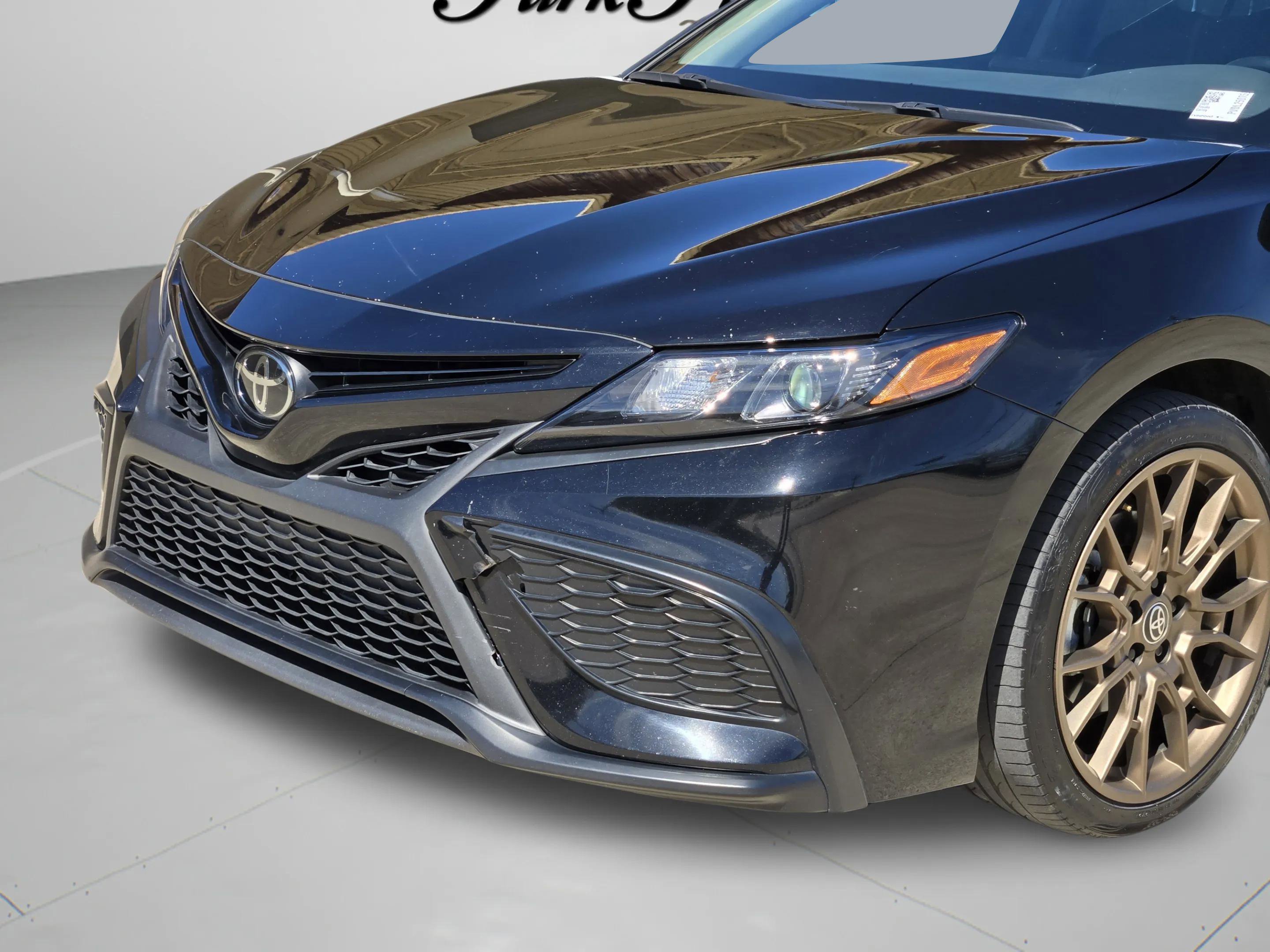 Used 2023 Toyota Camry SE w/ Convenience Package image 12