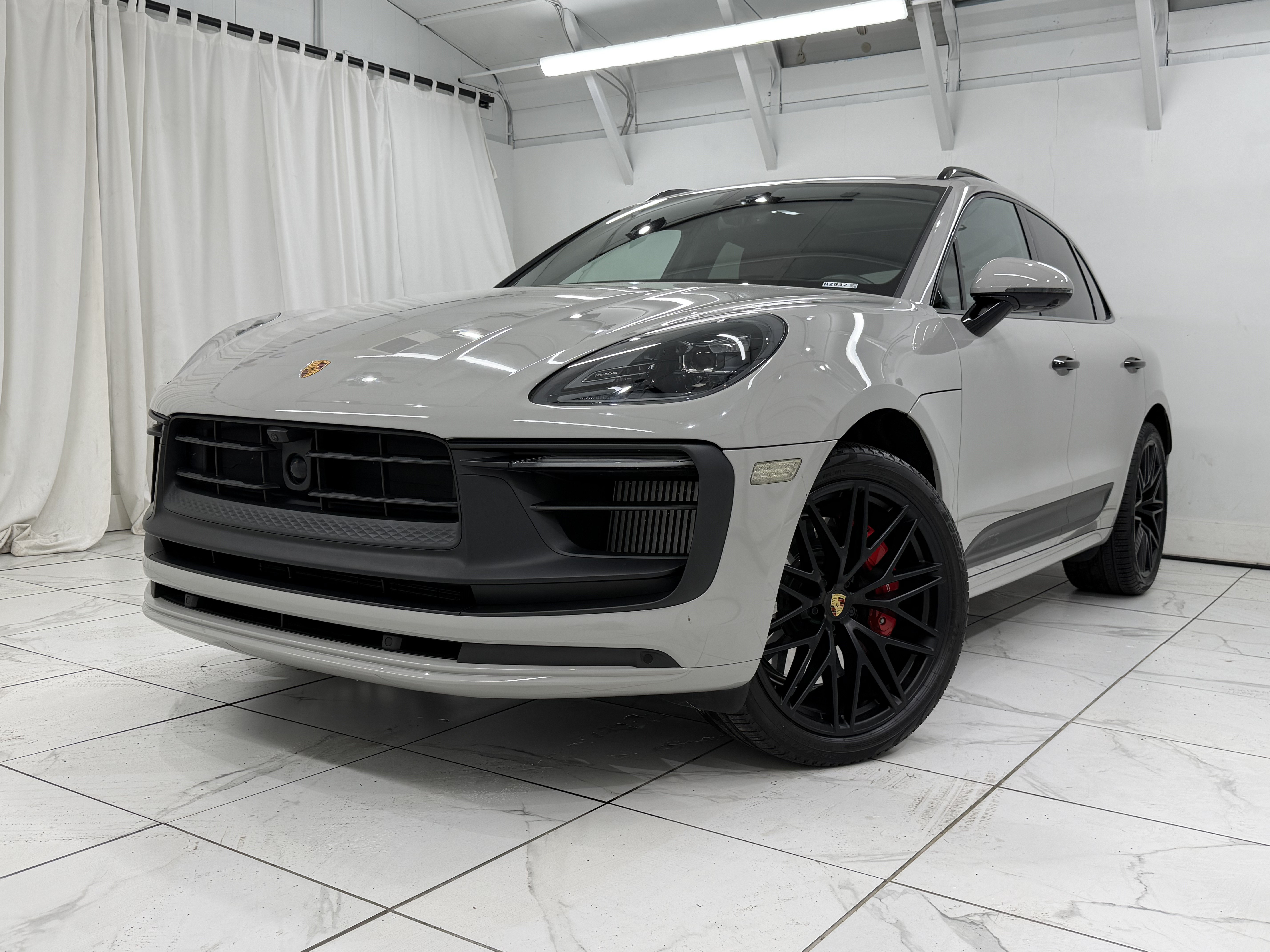 Certified 2023 Porsche Macan GTS AWD/4WD image 8