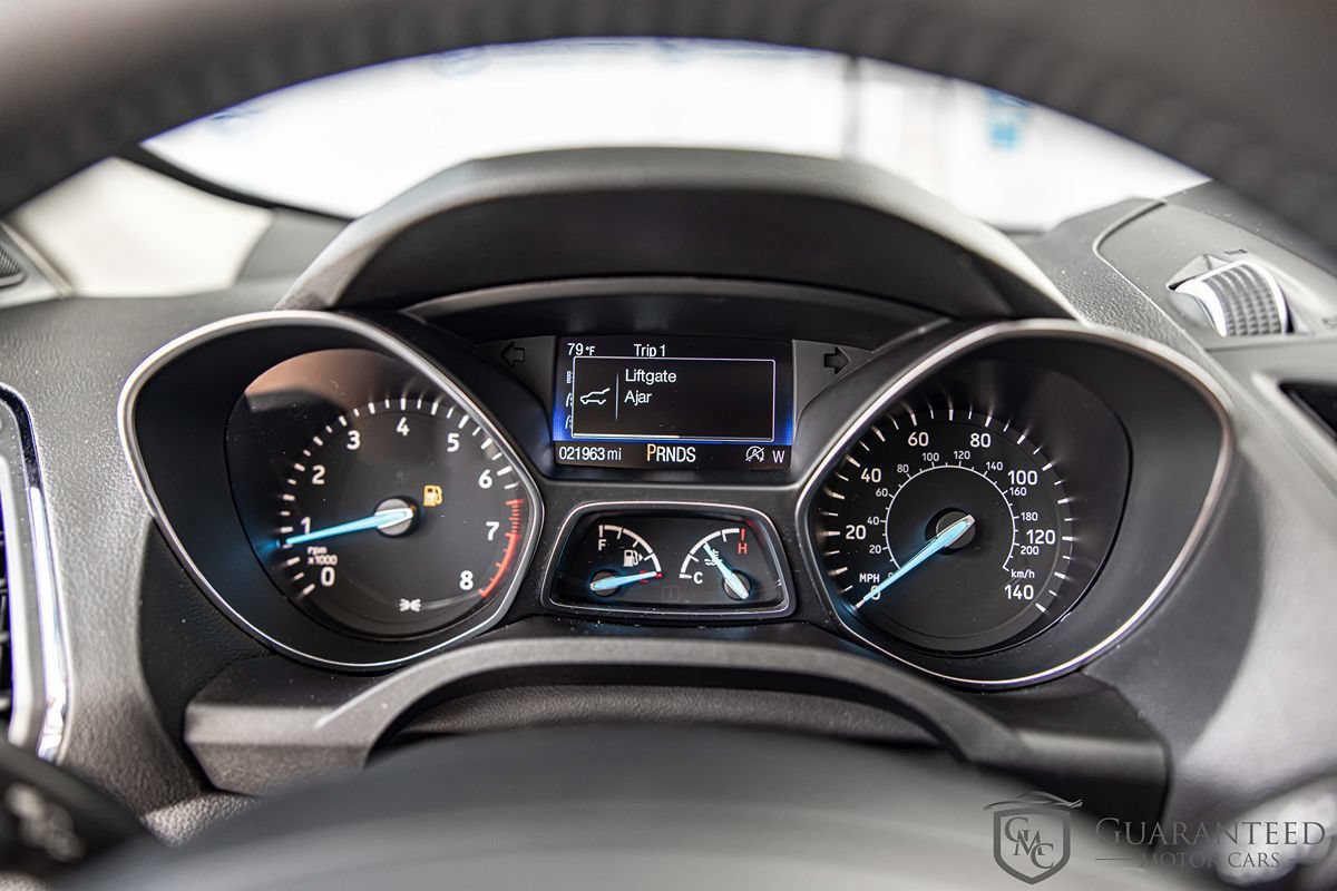 Used 2019 Ford Escape Titanium w/ U9j03 - Titanium Tow Package AWD/4WD image 24