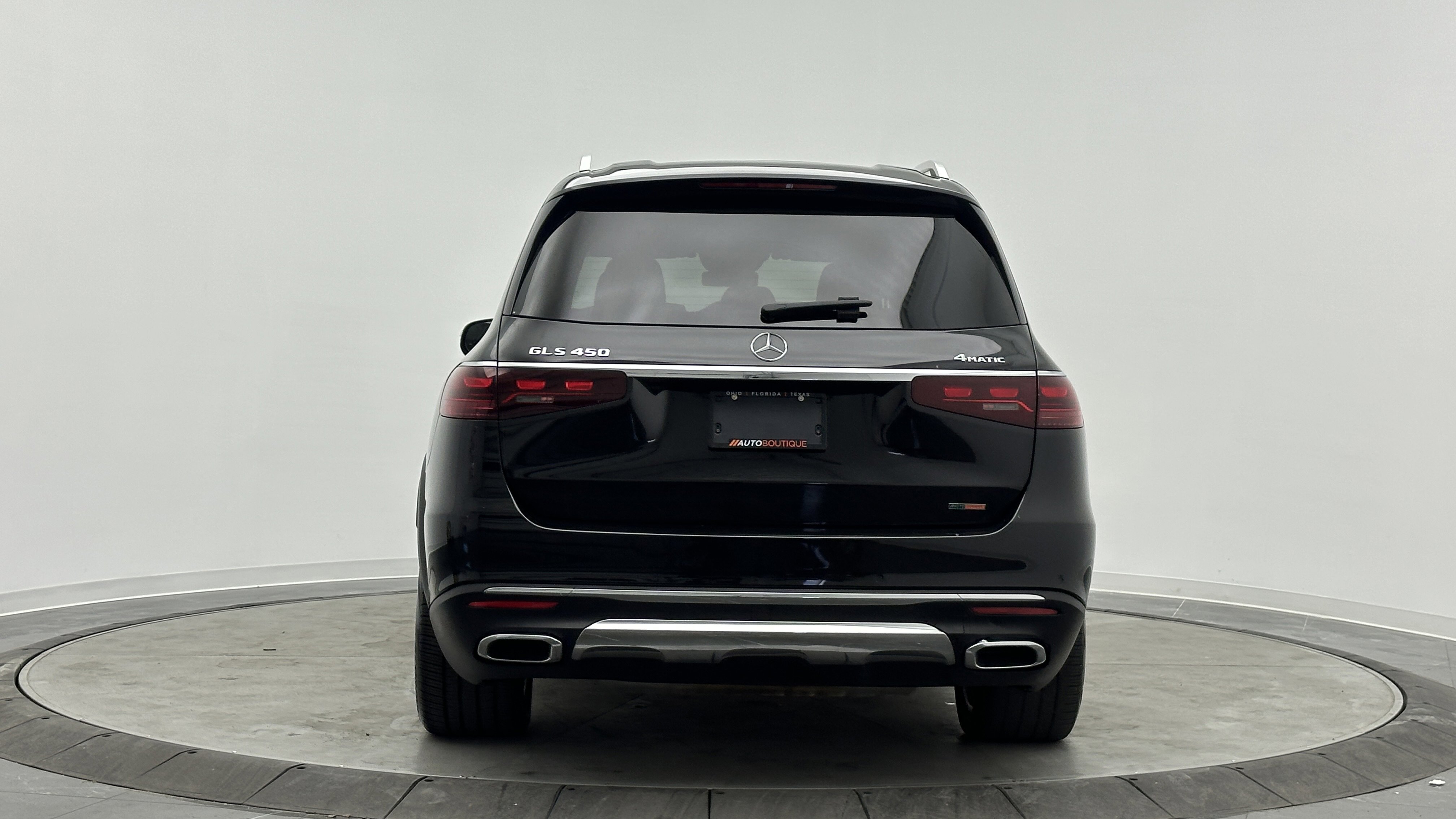 Used 2024 Mercedes-Benz GLS 450 4MATIC image 10