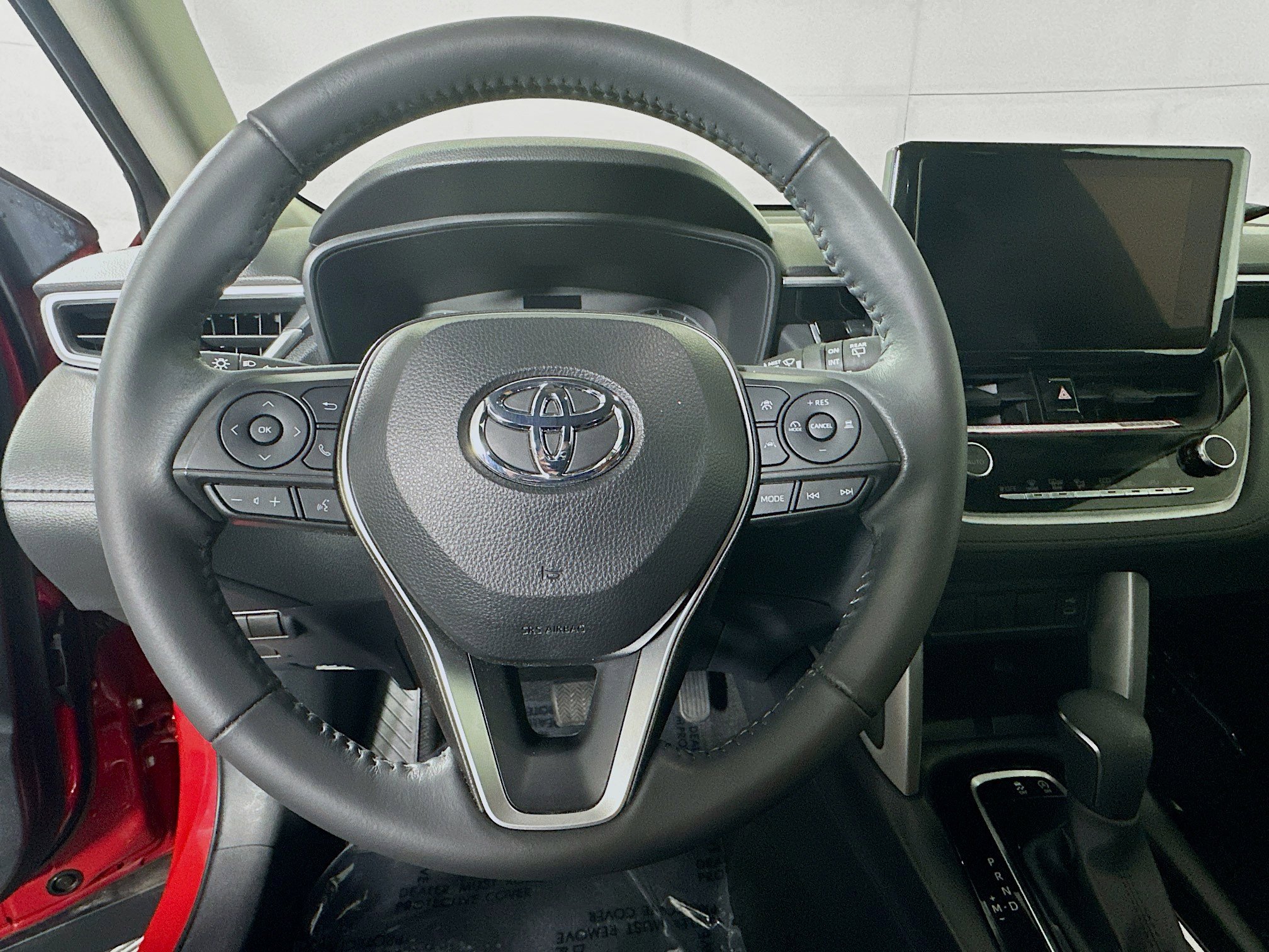 Used 2024 Toyota Corolla Cross LE w/ Moonroof Package image 15