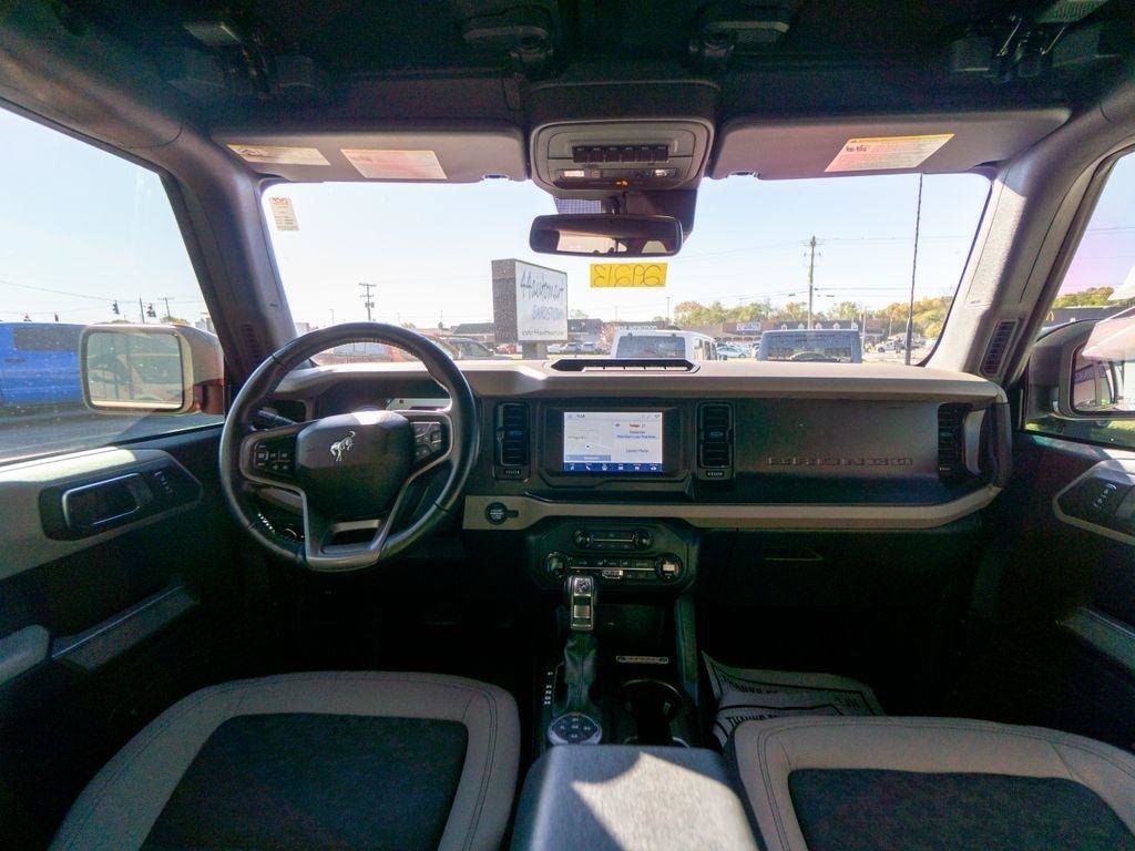 Used 2023 Ford Bronco Wildtrak AWD/4WD image 2