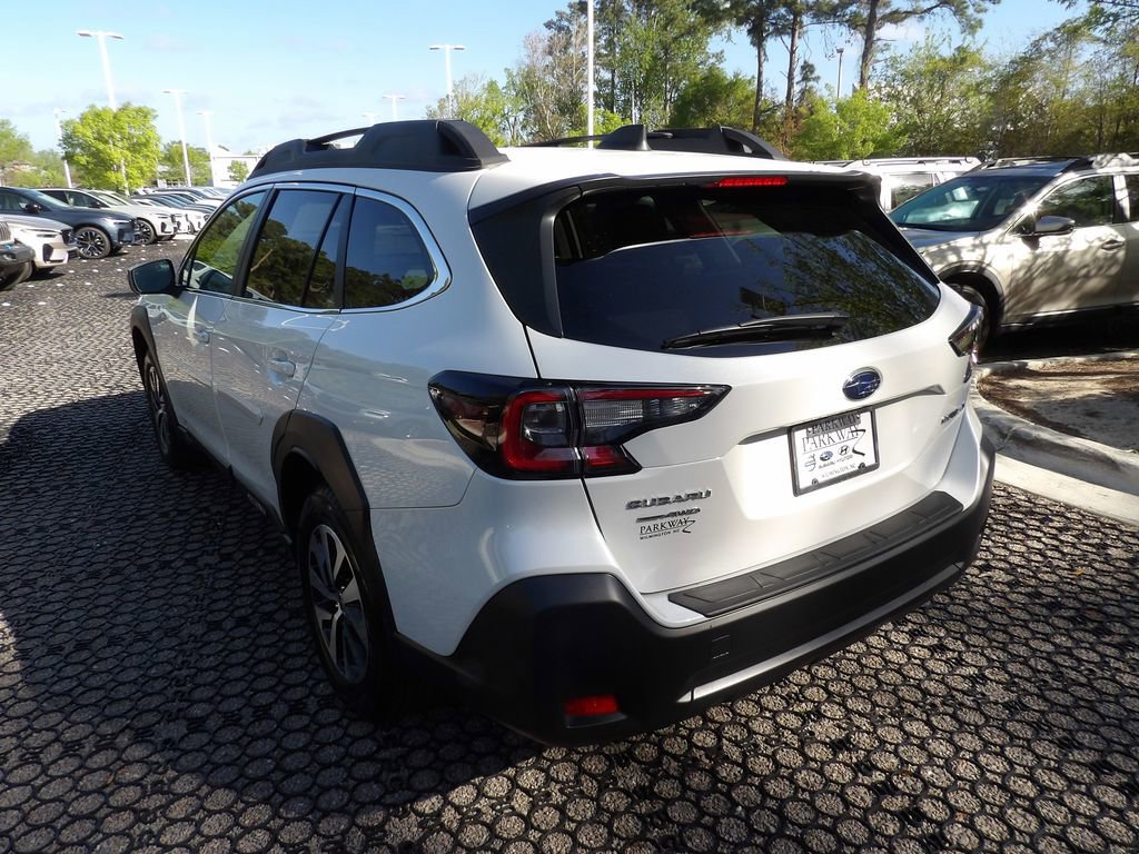 Used 2025 Subaru Outback Premium w/ Popular Package #1 image 8