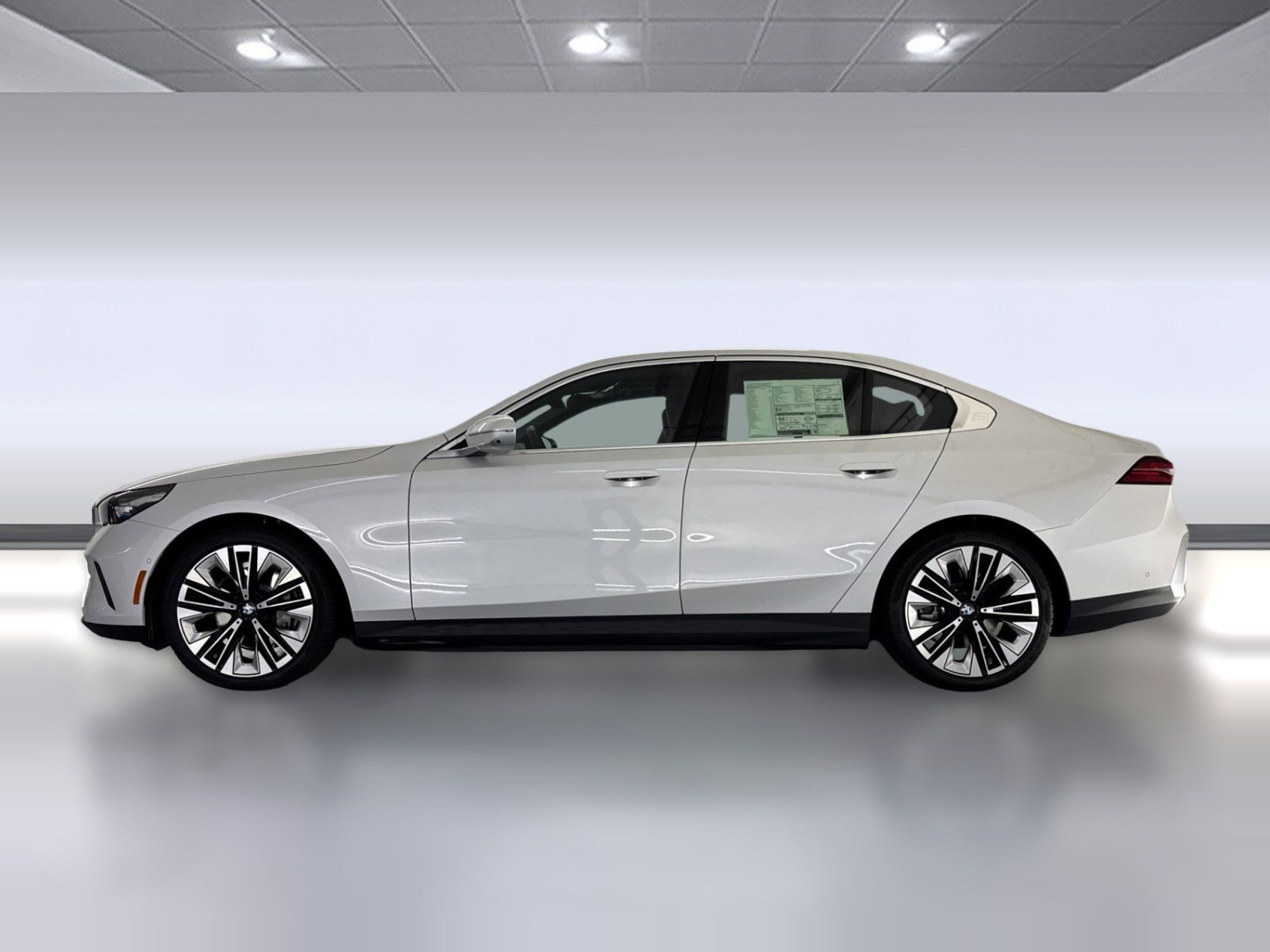Used 2026 BMW i5 M60 w/ Premium Package AWD/4WD image 2
