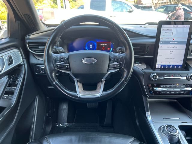Used 2020 Ford Explorer Platinum w/ Premium Technology Package image 14