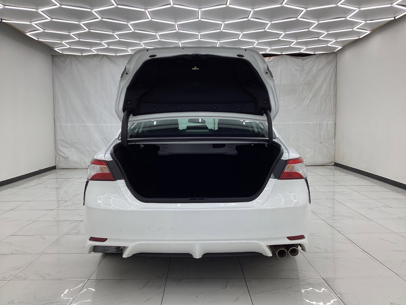 Used 2020 Toyota Camry SE image 41