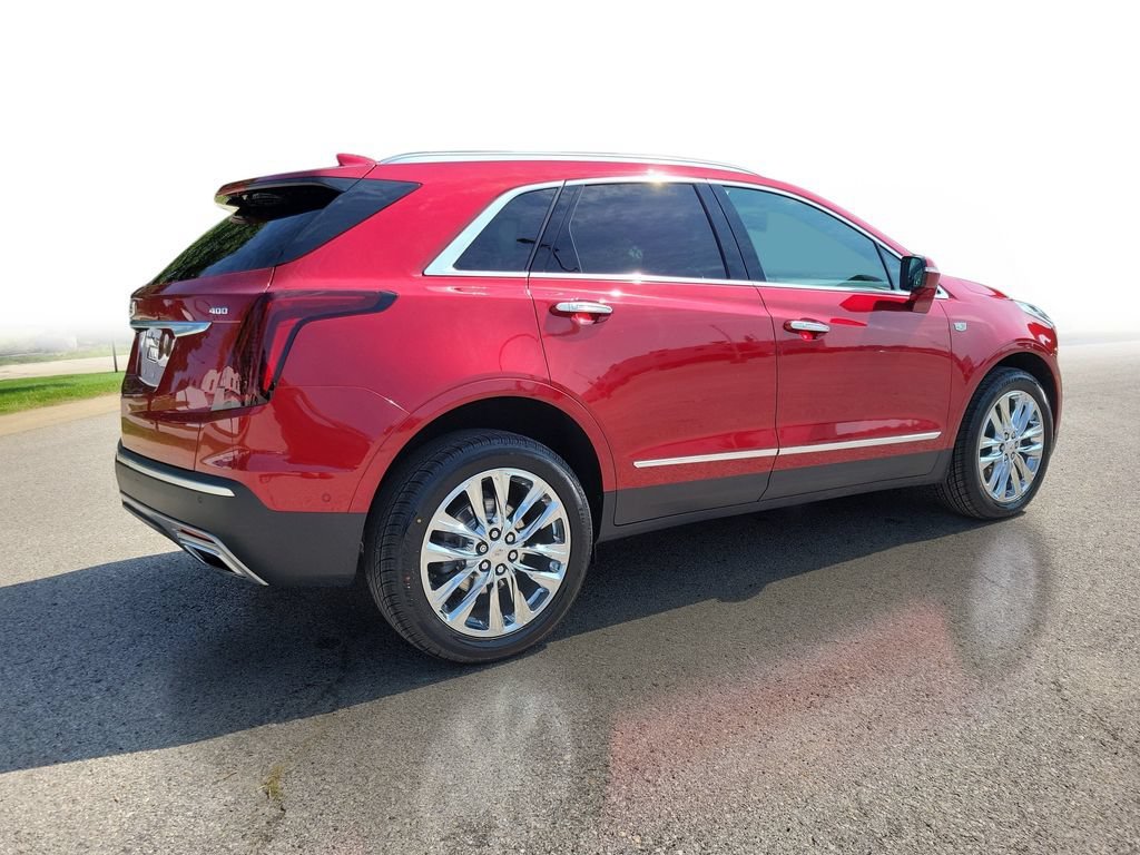 Used 2021 Cadillac XT5 Premium Luxury AWD/4WD image 4