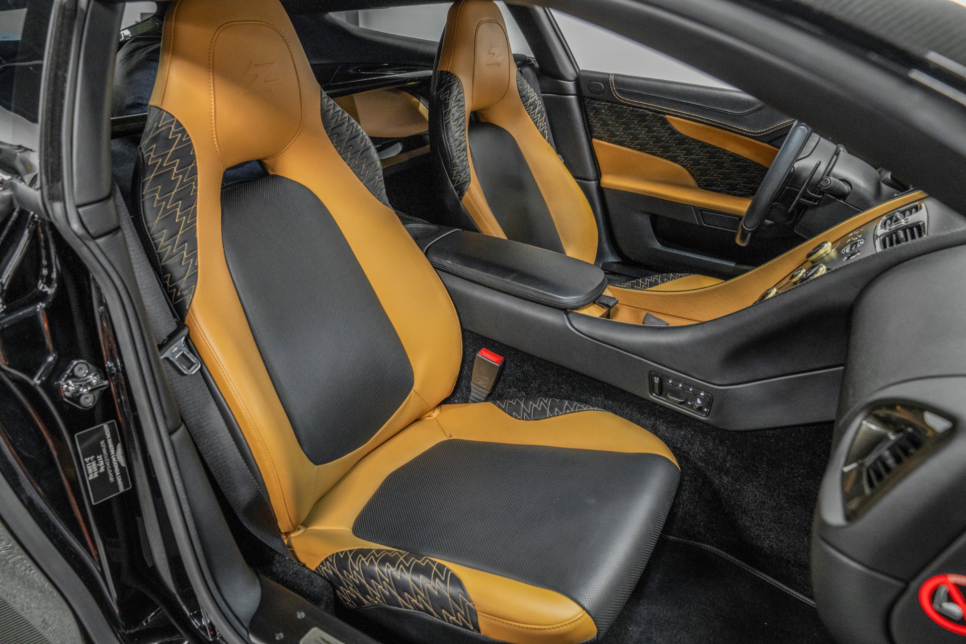 Used 2019 Aston Martin Vanquish Zagato image 29