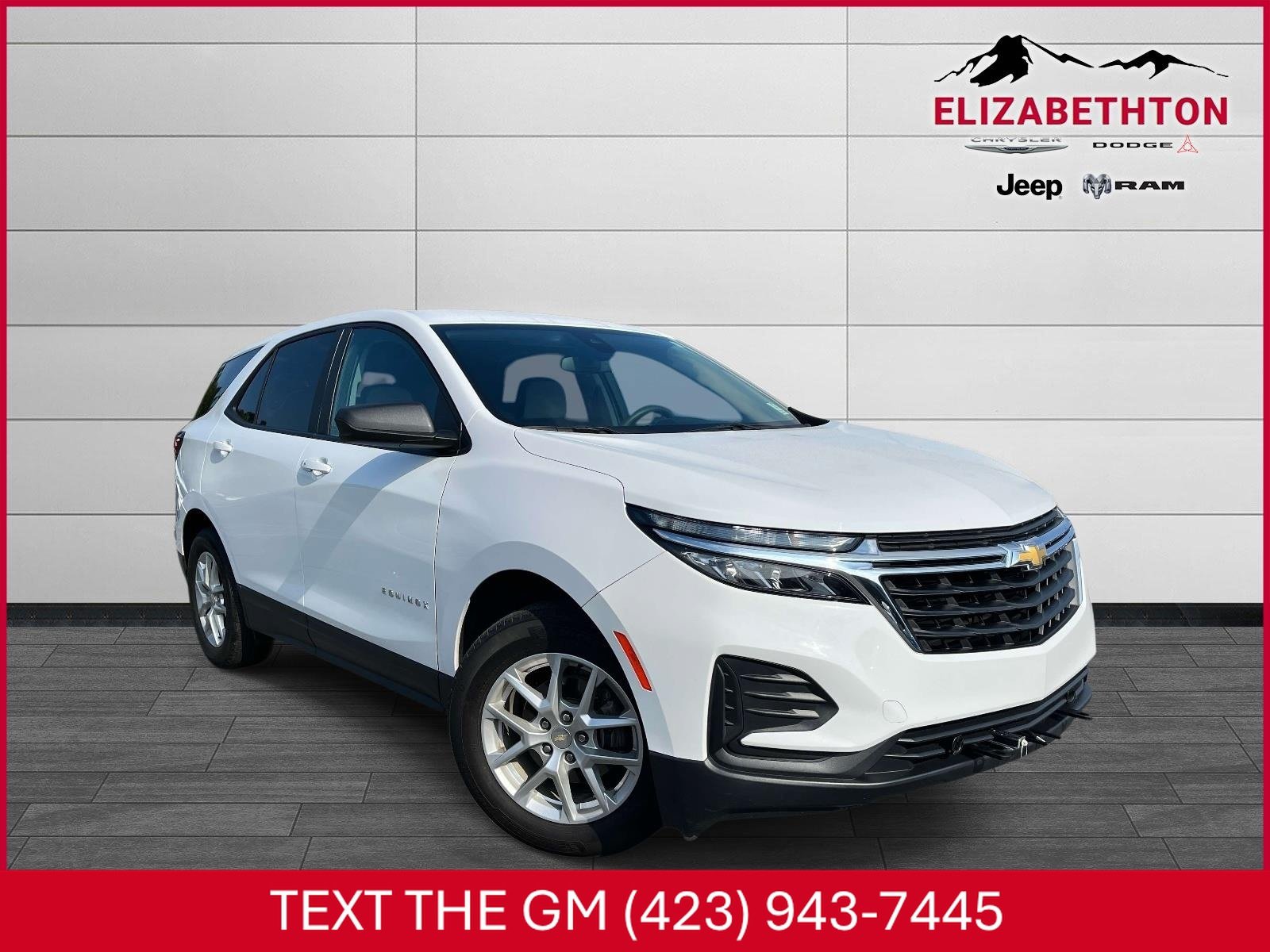 Used 2023 Chevrolet Equinox LS w/ LS Convenience Package FWD image 1