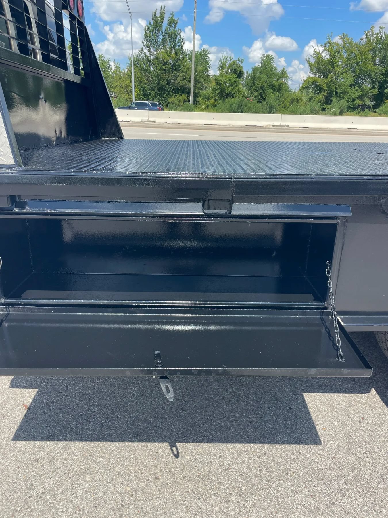 Used 2010 Ford F350 XLT RWD image 12