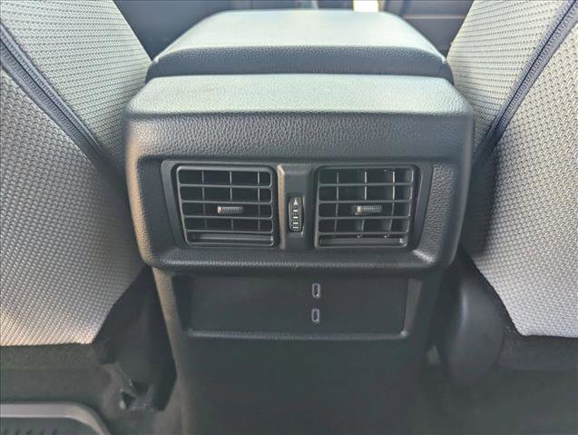 Used 2025 Toyota 4Runner SR5 AWD/4WD image 16
