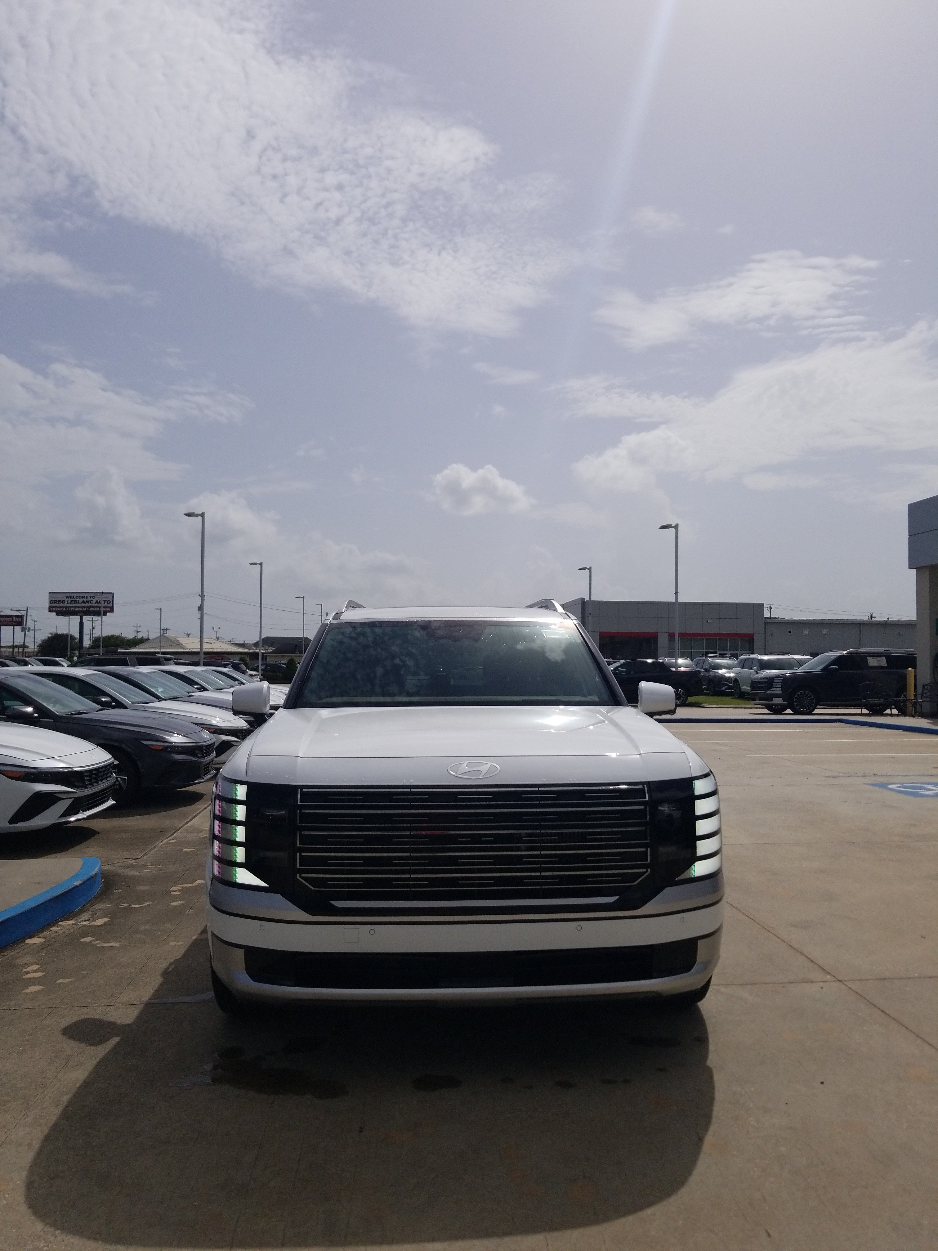 New 2026 Hyundai Palisade Calligraphy AWD/4WD image 2