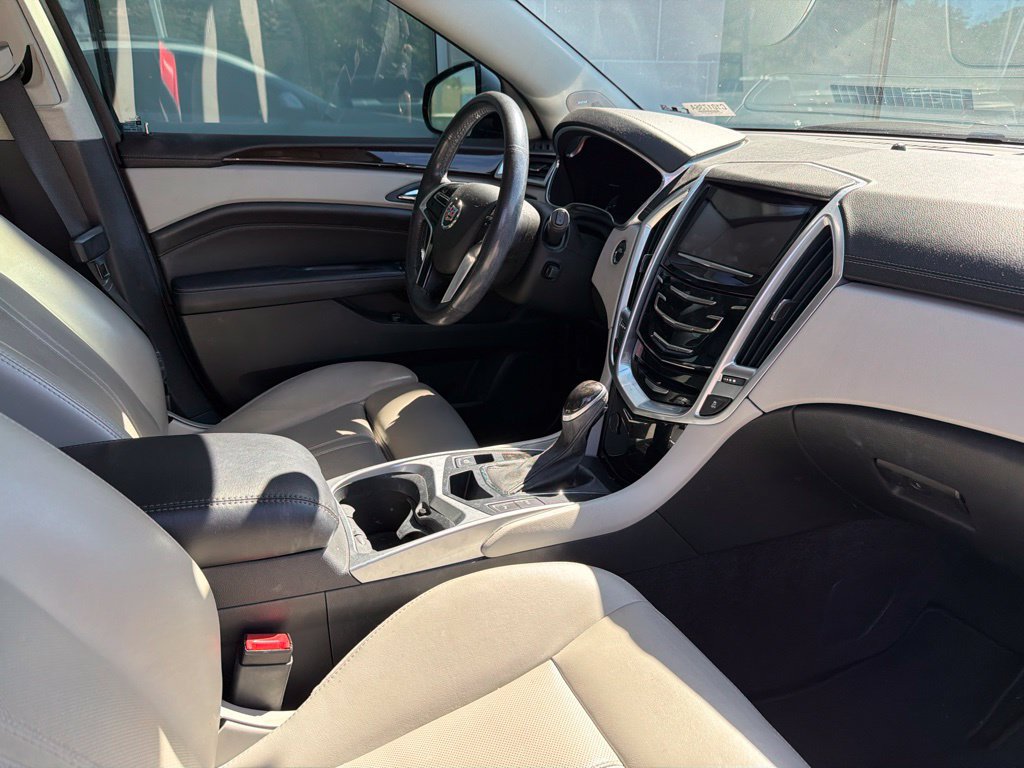 Used 2014 Cadillac SRX Luxury FWD image 5