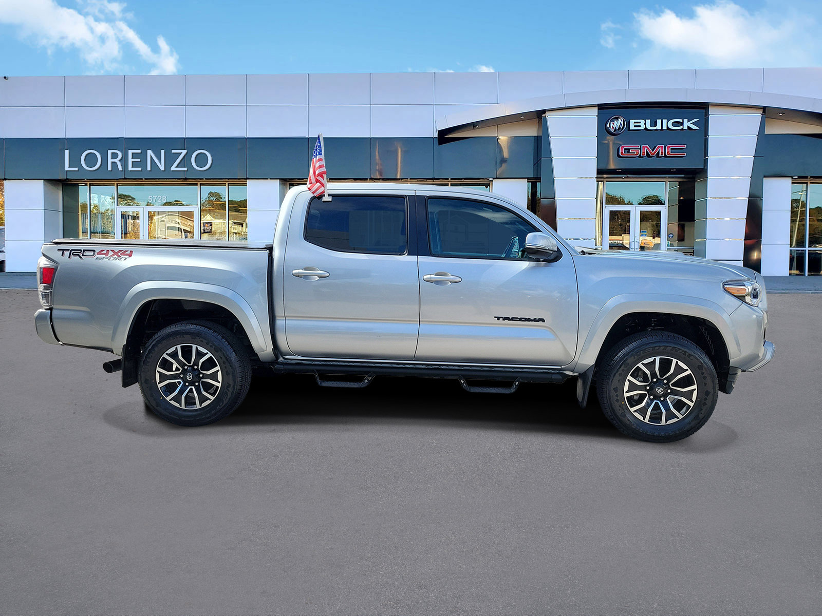 Used 2023 Toyota Tacoma TRD Sport w/ Technology Package AWD/4WD image 4