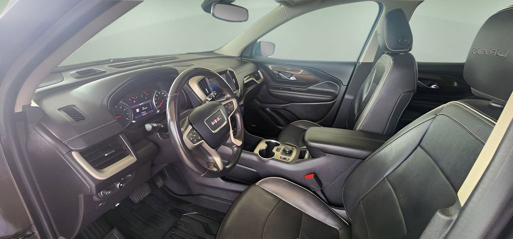 Used 2019 GMC Terrain Denali w/ Advanced Safety Package image 18