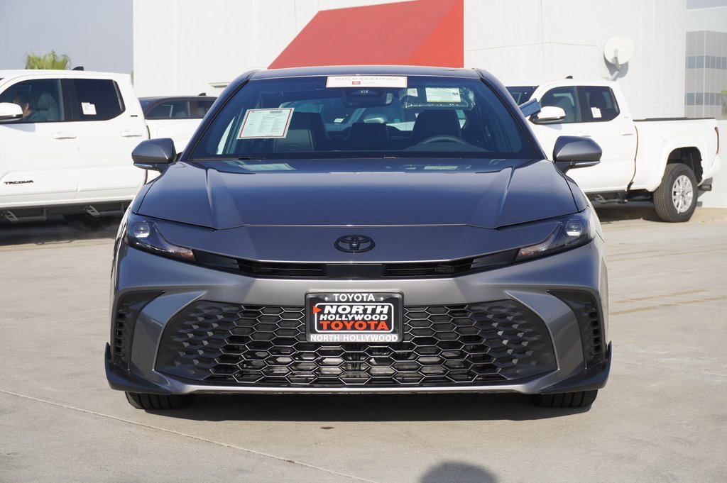 Certified 2025 Toyota Camry SE video 3