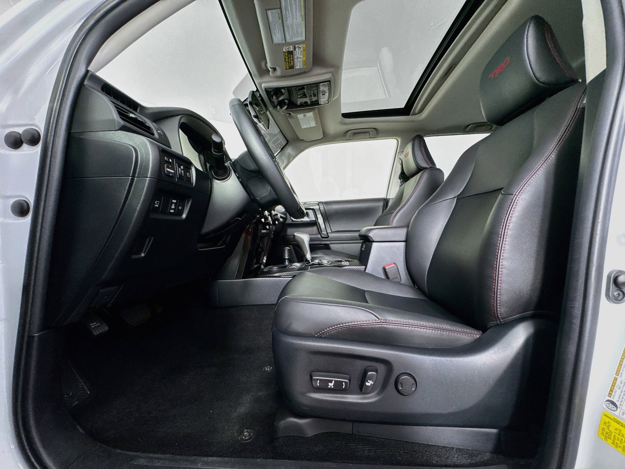 Certified 2024 Toyota 4Runner TRD Off-Road Premium w/ 4Runner Black Package (TMS) AWD/4WD image 21