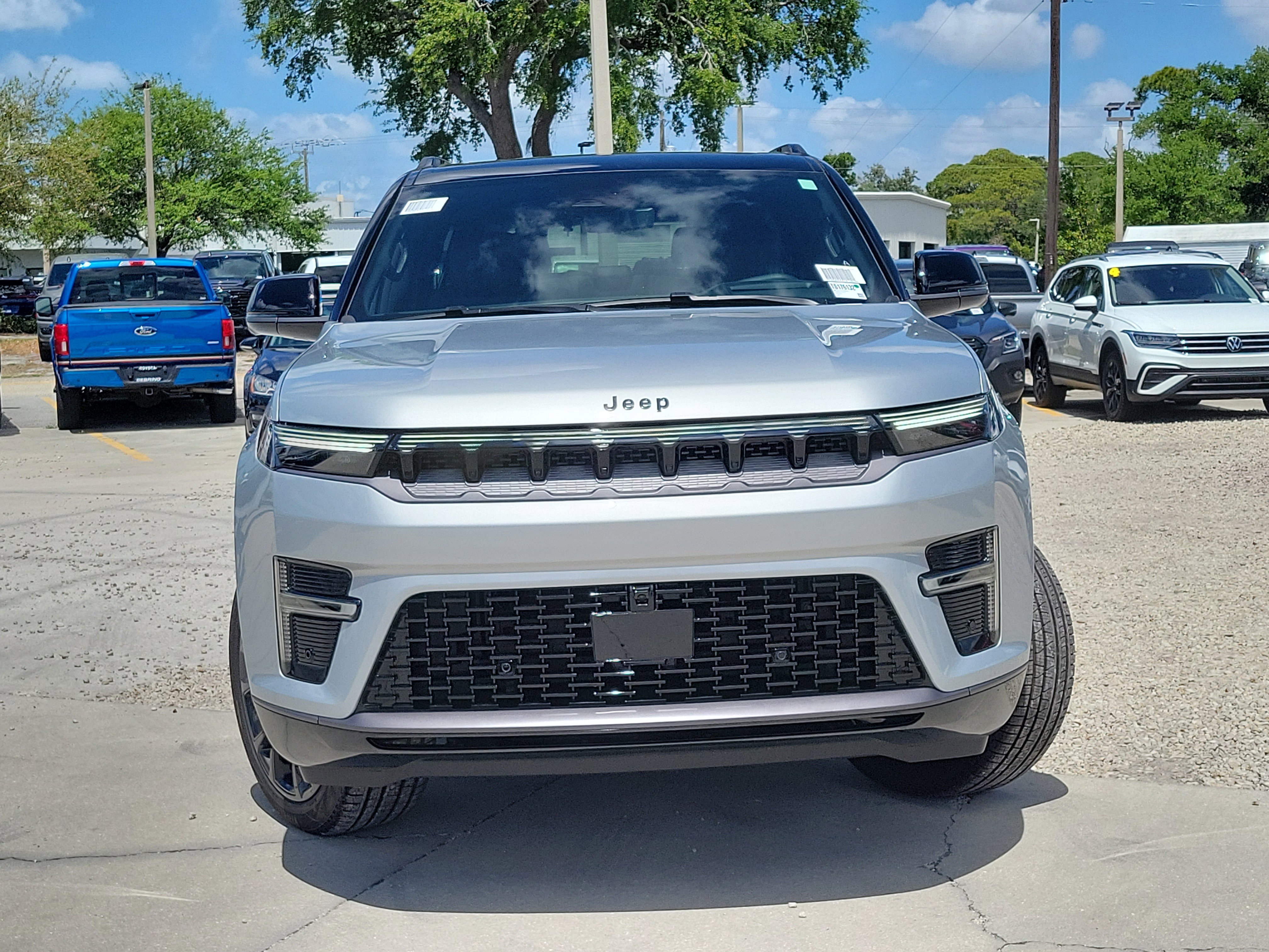 New 2026 Jeep Grand Wagoneer Summit image 2