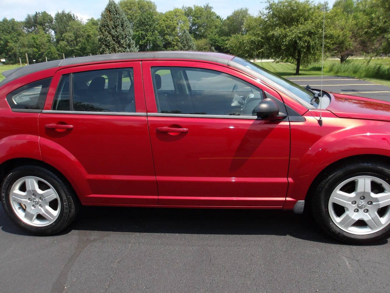 Used 2009 Dodge Caliber SXT FWD image 29