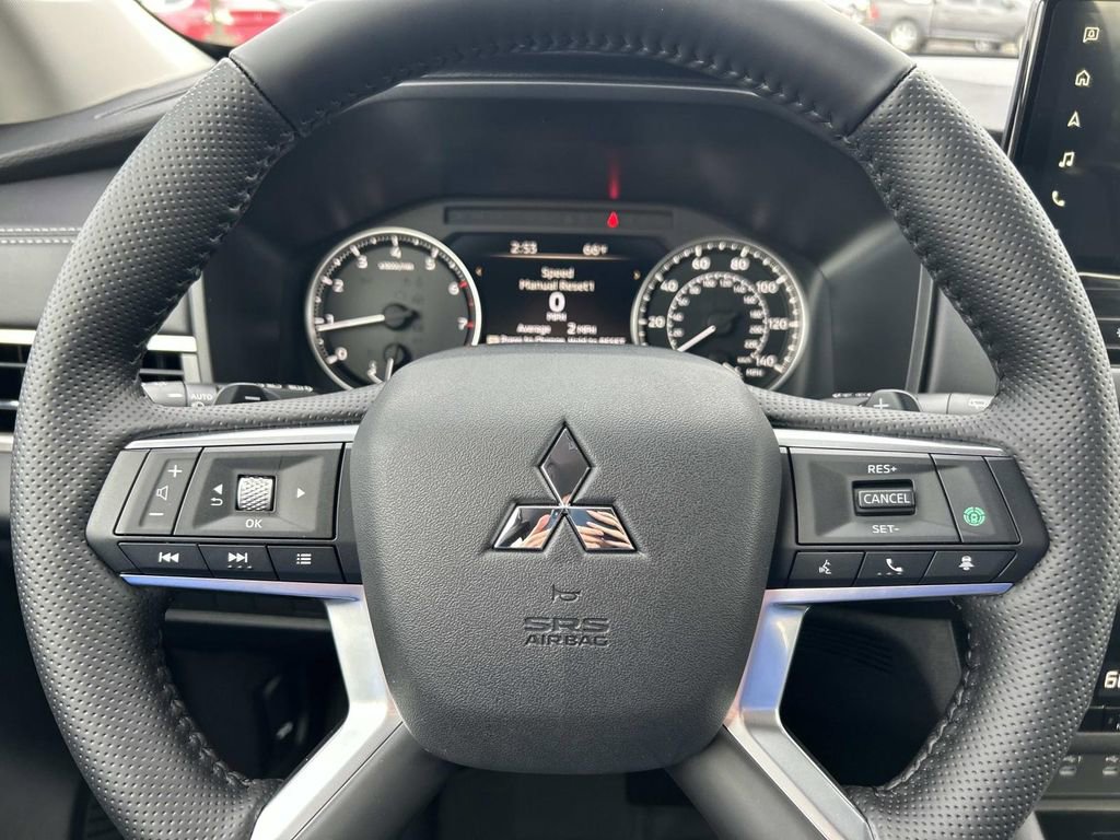 New 2026 Mitsubishi Outlander SE AWD/4WD image 31