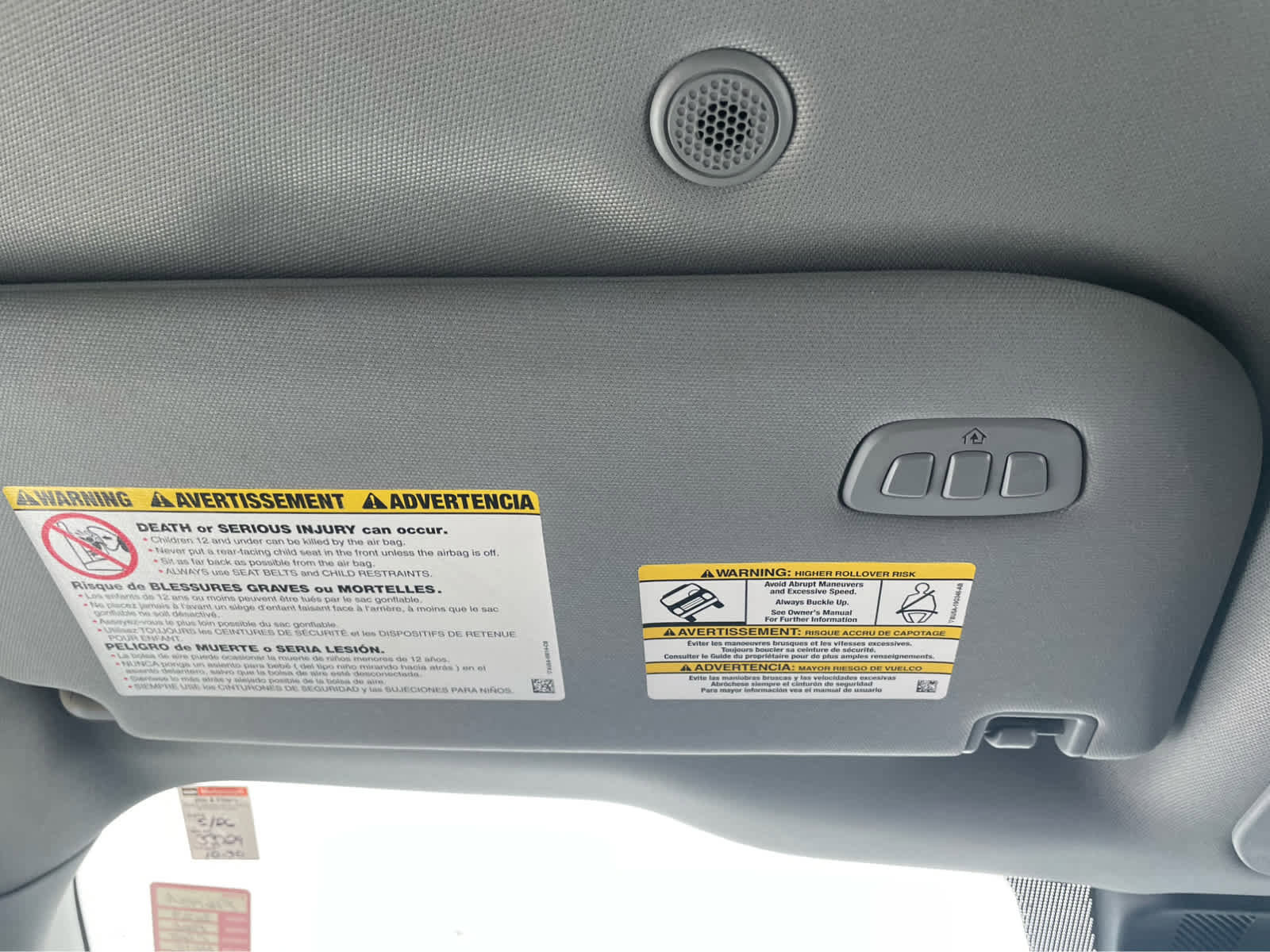 Used 2023 Ford F250 Lariat w/ Chrome Package image 32