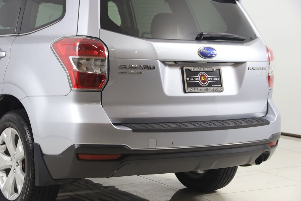 Used 2015 Subaru Forester 2.5i Limited AWD/4WD image 21