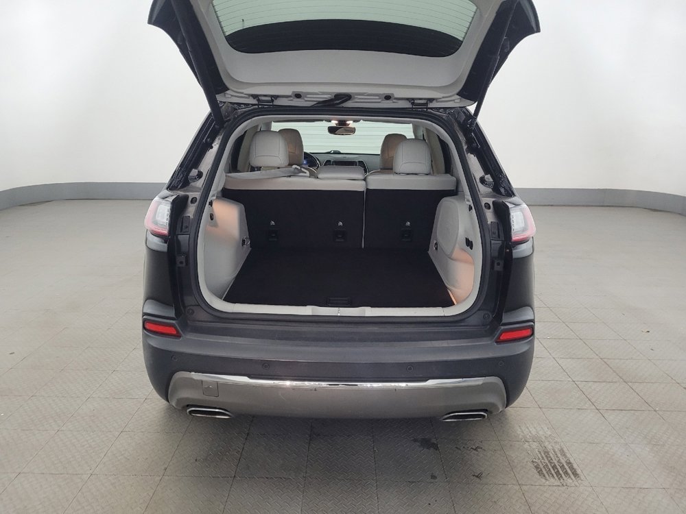Used 2020 Jeep Cherokee Limited AWD/4WD image 29