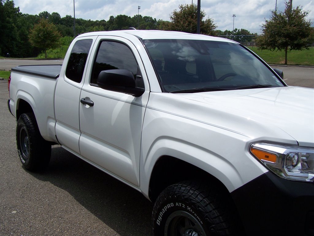 Used 2023 Toyota Tacoma SR image 35