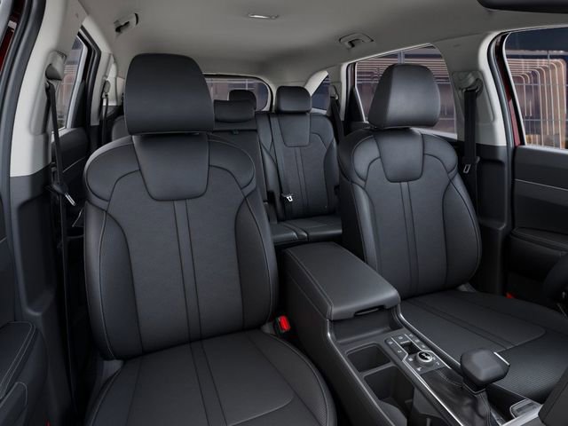 Used 2025 Kia Sorento S image 15