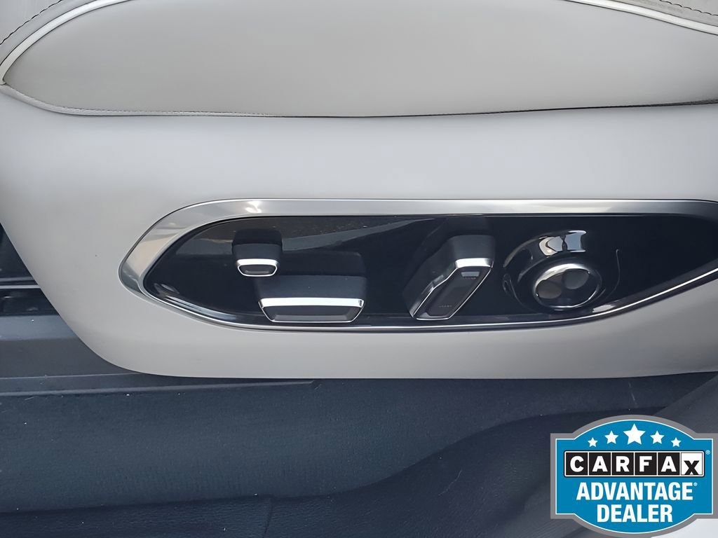 Used 2023 Jeep Grand Cherokee L Summit w/ Luxury Tech Group V image 32