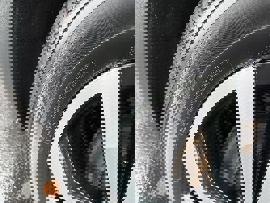 Used 2022 Volkswagen Atlas Cross Sport SEL image 13