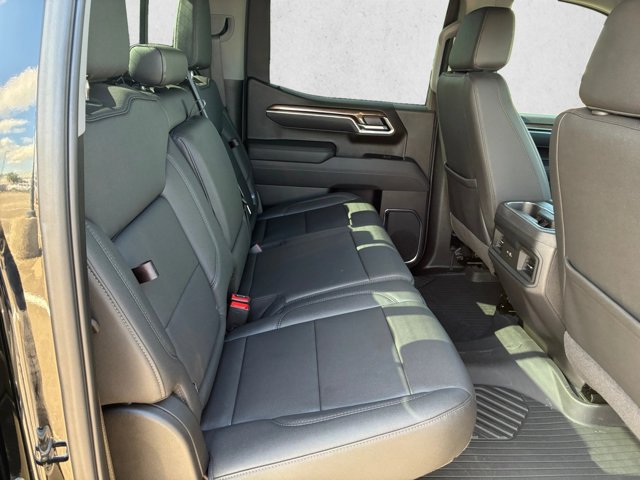 Used 2025 Chevrolet Silverado 1500 LT Trail Boss w/ LT Trail Boss Premium Package AWD/4WD image 20