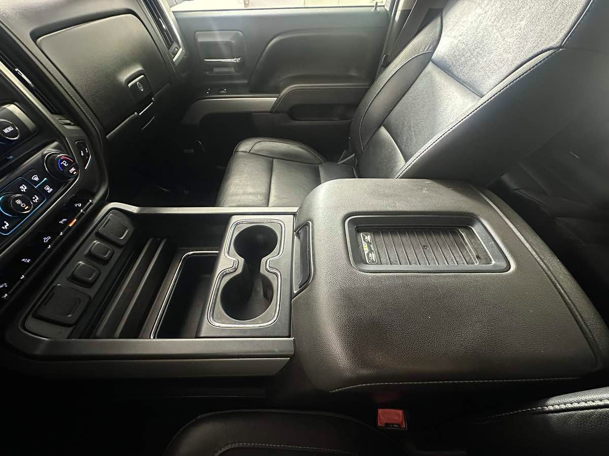Used 2016 Chevrolet Silverado 1500 LTZ Z71 w/ LTZ Plus Package AWD/4WD image 36